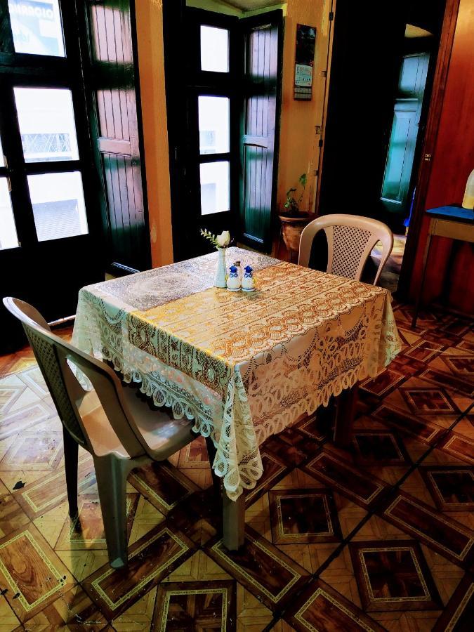 Hostal Latitud Ecuem Quito Exterior photo