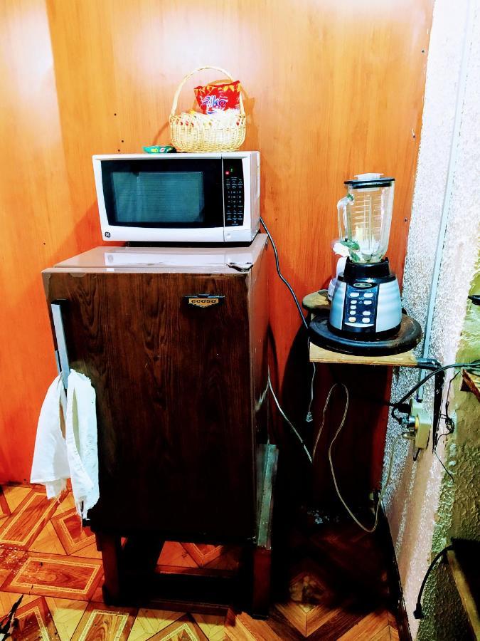 Hostal Latitud Ecuem Quito Exterior photo