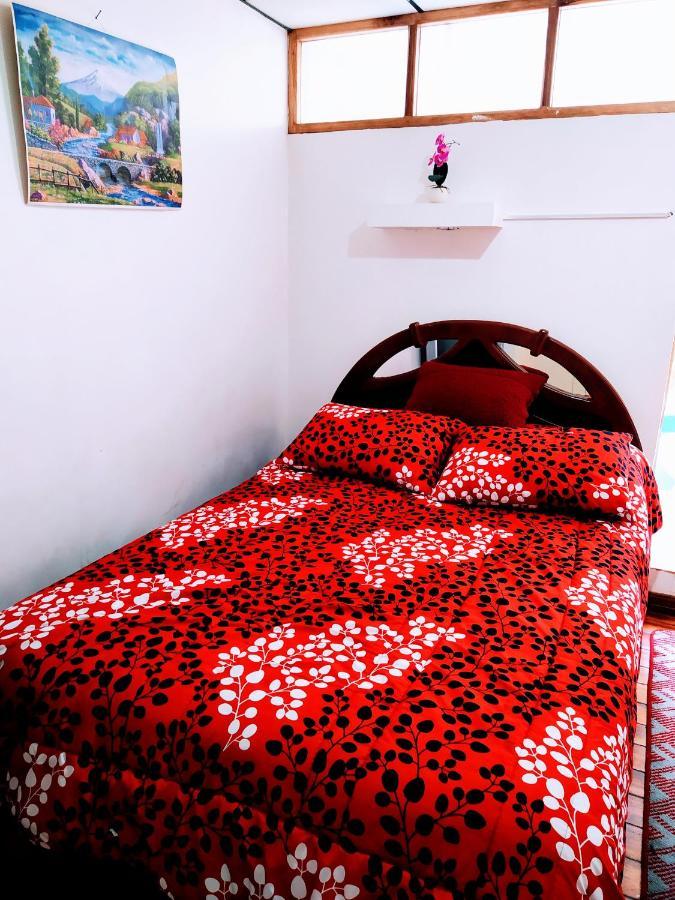 Hostal Latitud Ecuem Quito Exterior photo